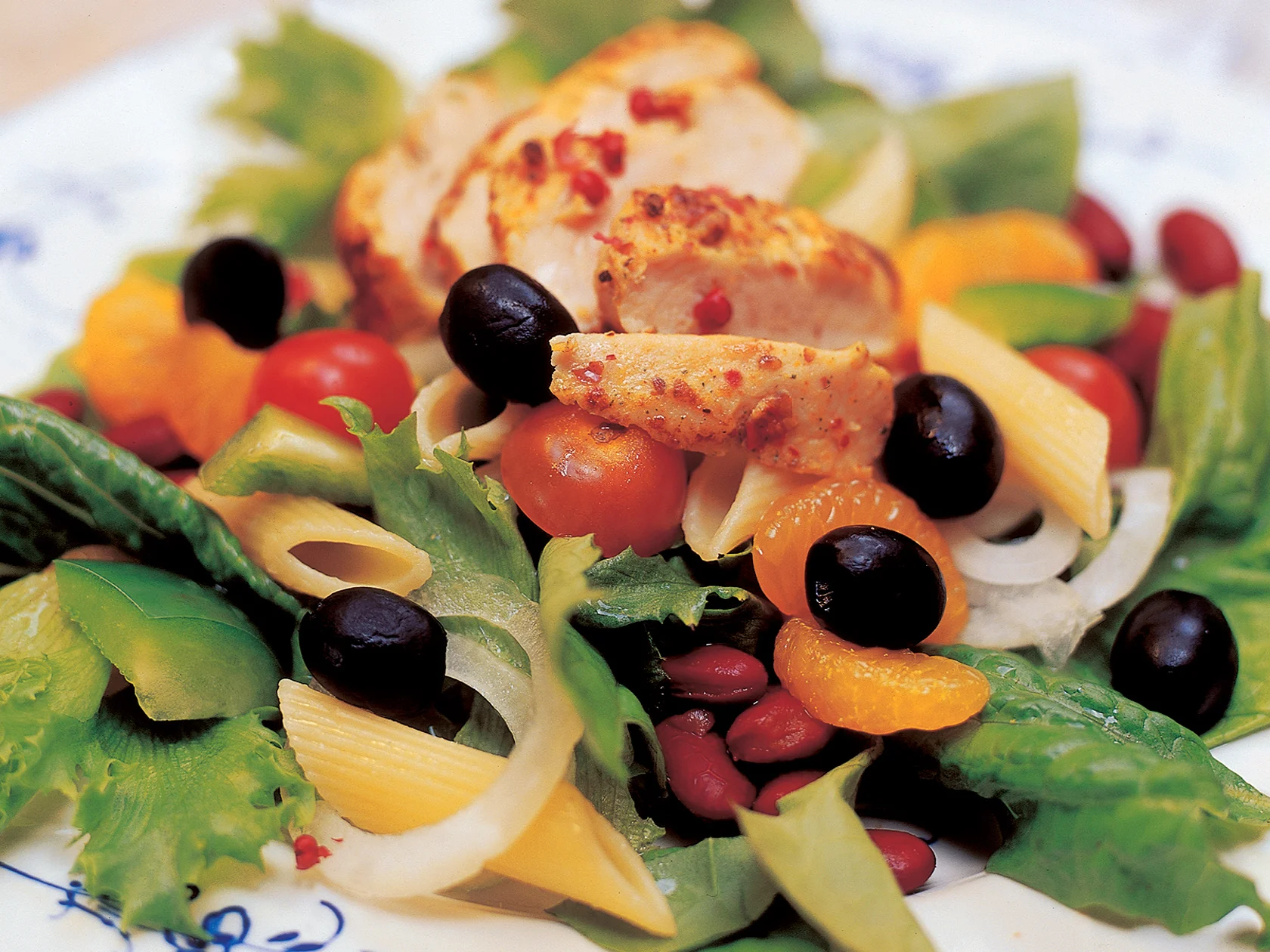 Lämmin kalkkunasalaatti