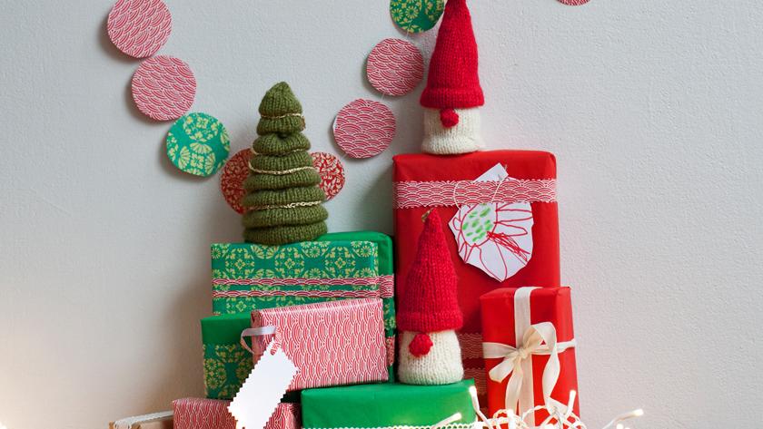 Neulotut joulukoristeet