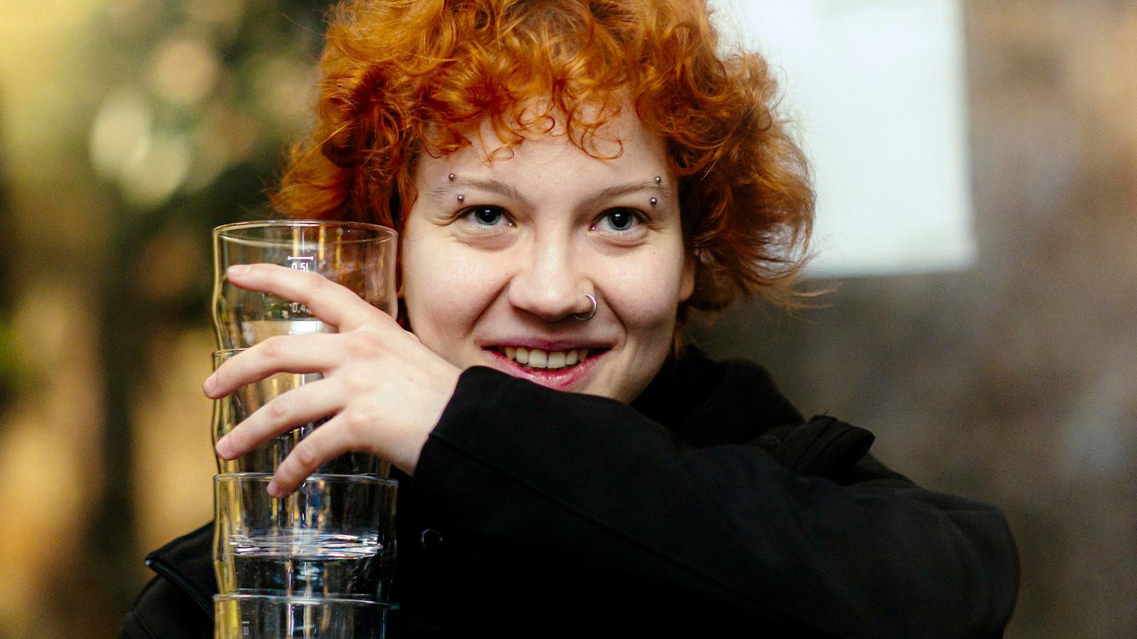 19-vuotiaalla lukiolainen Alex Nummelin työskentelee Mummotunnelissa blokkarina.