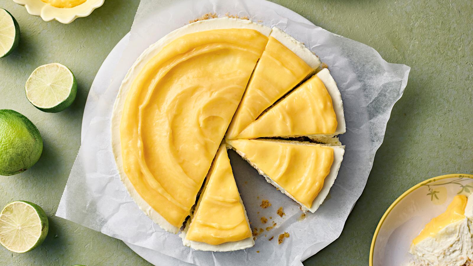 Raikas limejuustokakku