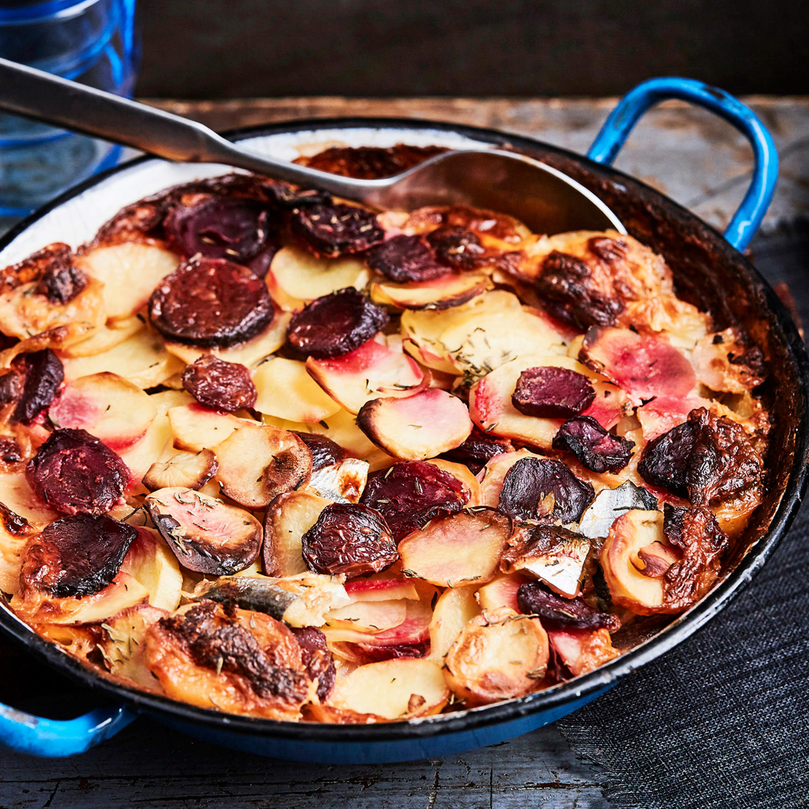 Punajuuri-silakkalaatikko