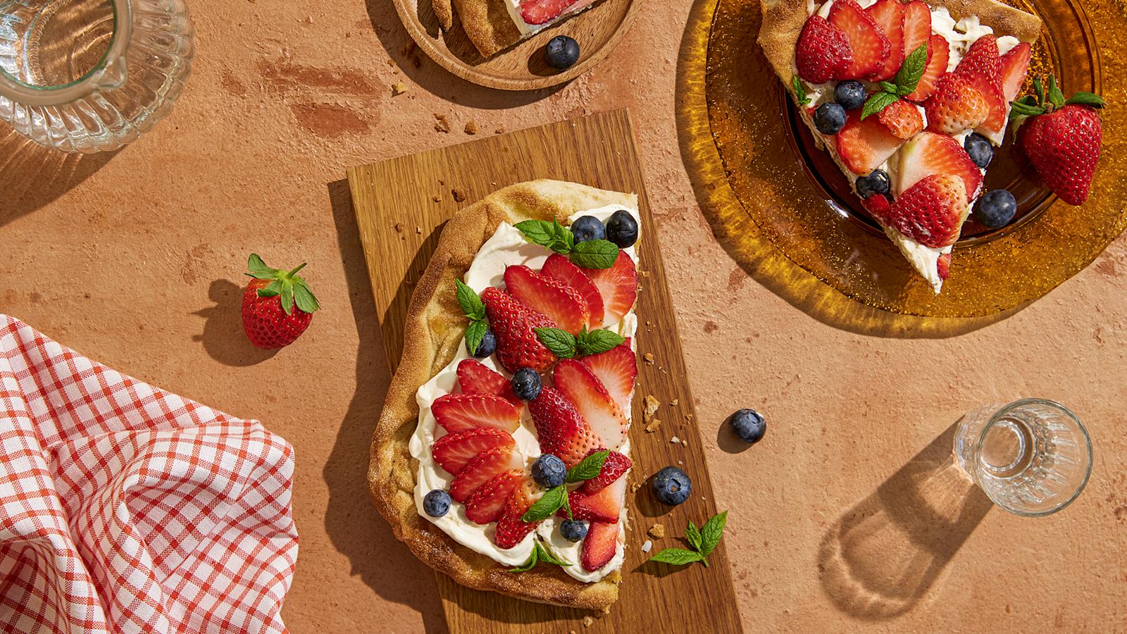 Kesäinen mansikka-pinsa