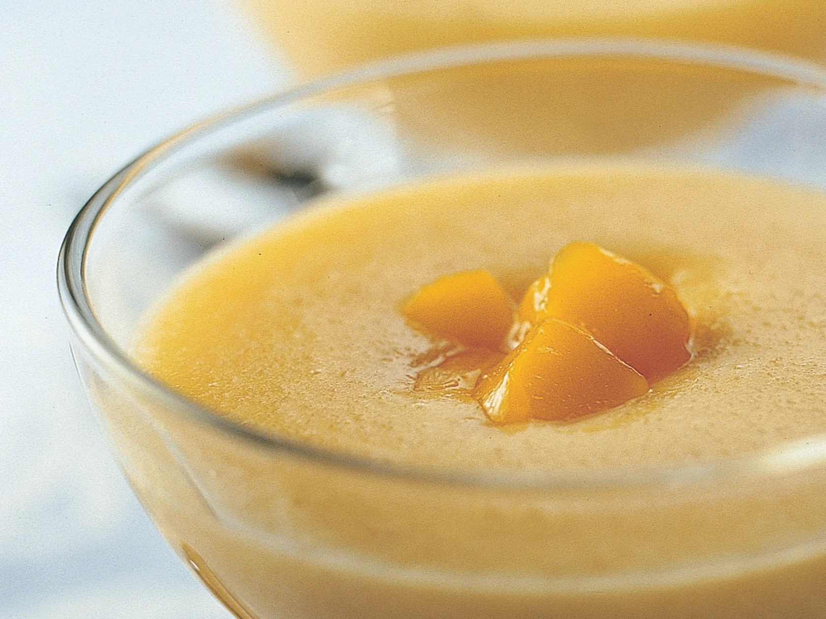 Mango-päärynä vispipuuro