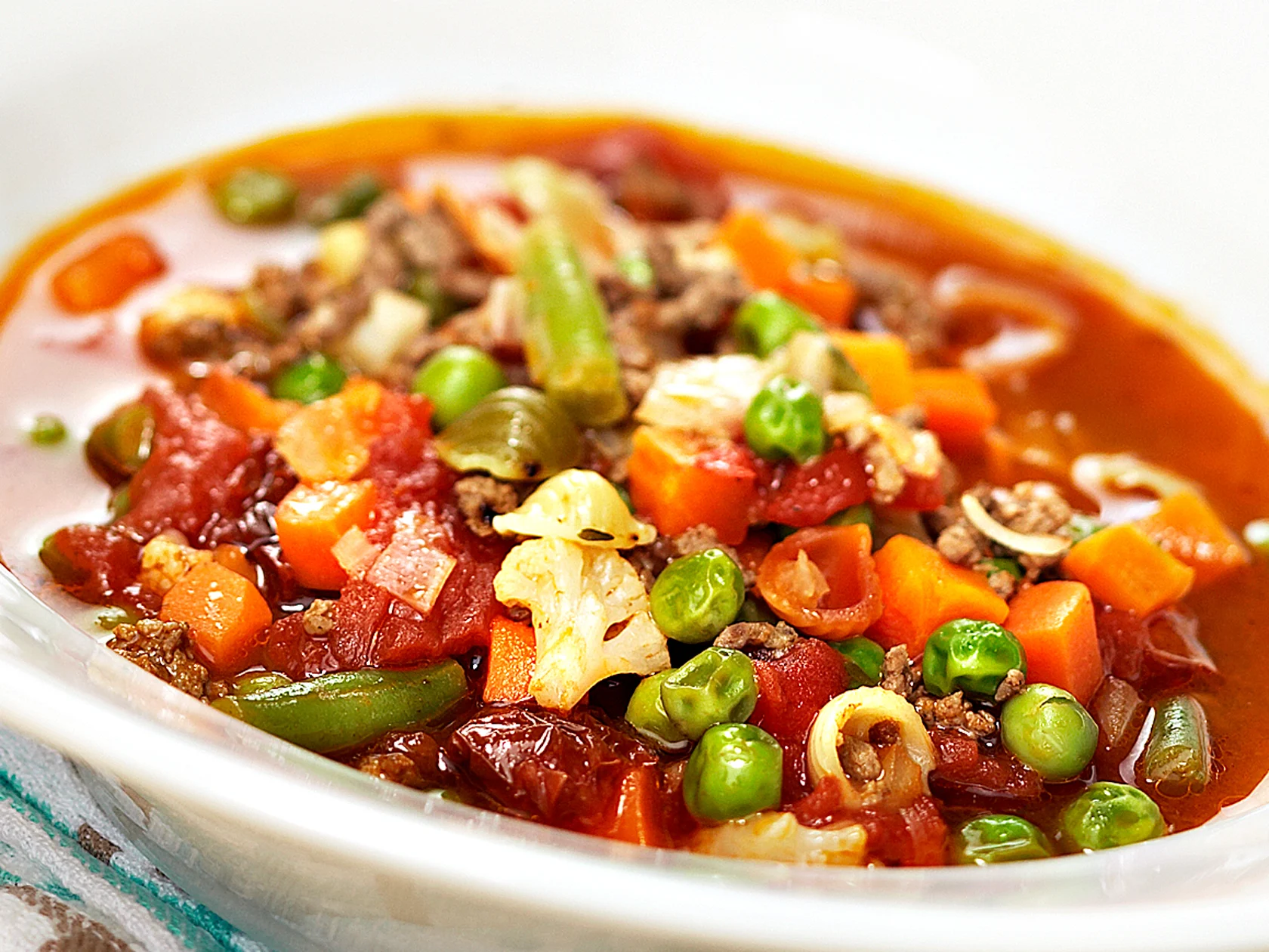 Jauheliha-tomaattikeitto