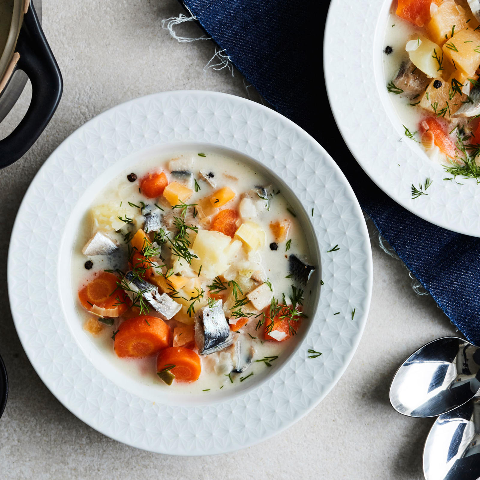 Silakka-pekonijuustokeitto