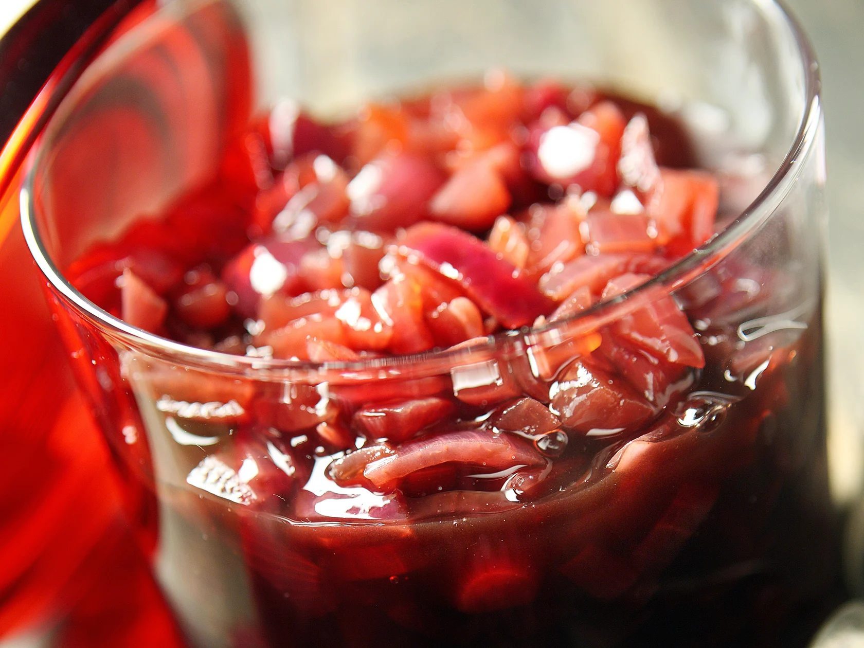 Omenainen punasipulihilloke