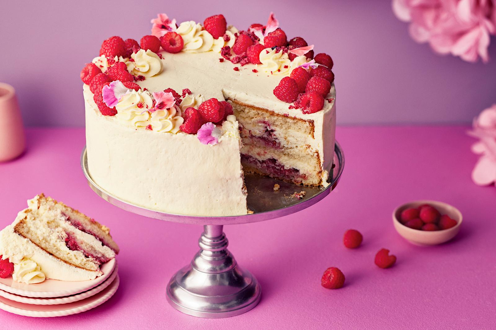 Ihana vadelma-valkosuklaakakku