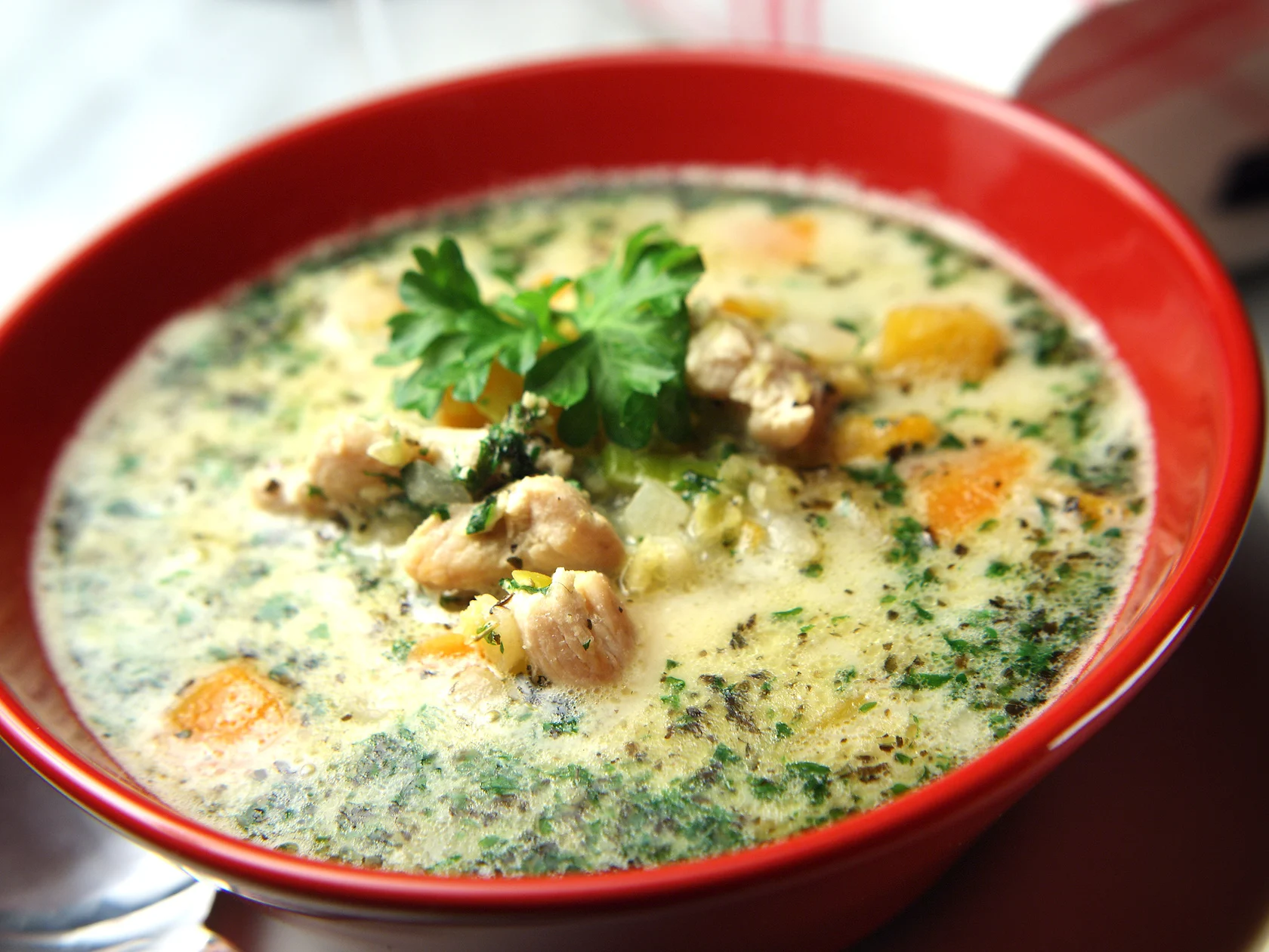 Italialainen broileri-linssikeitto