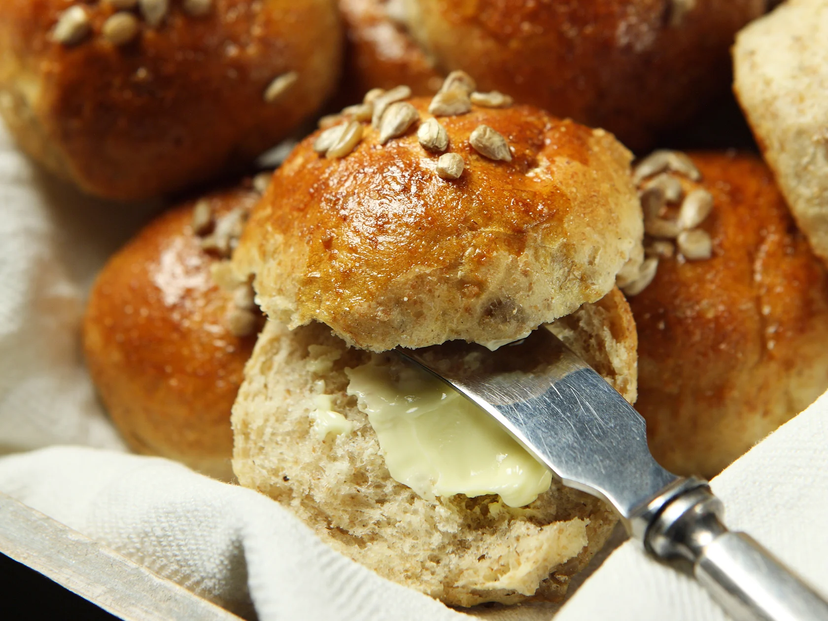 Auringonkukkasämpylät