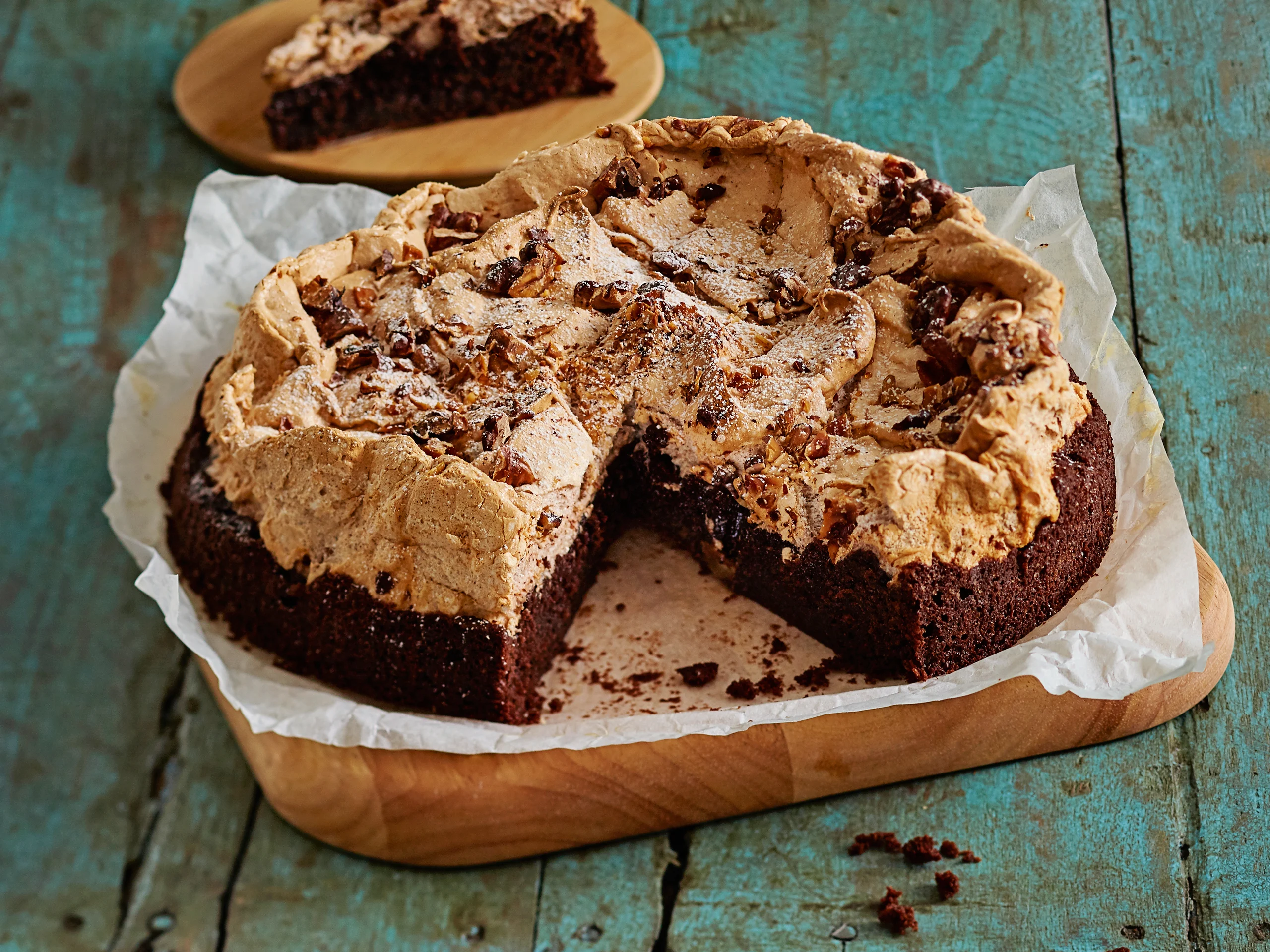 Saksanpähkinä-suklaakakku