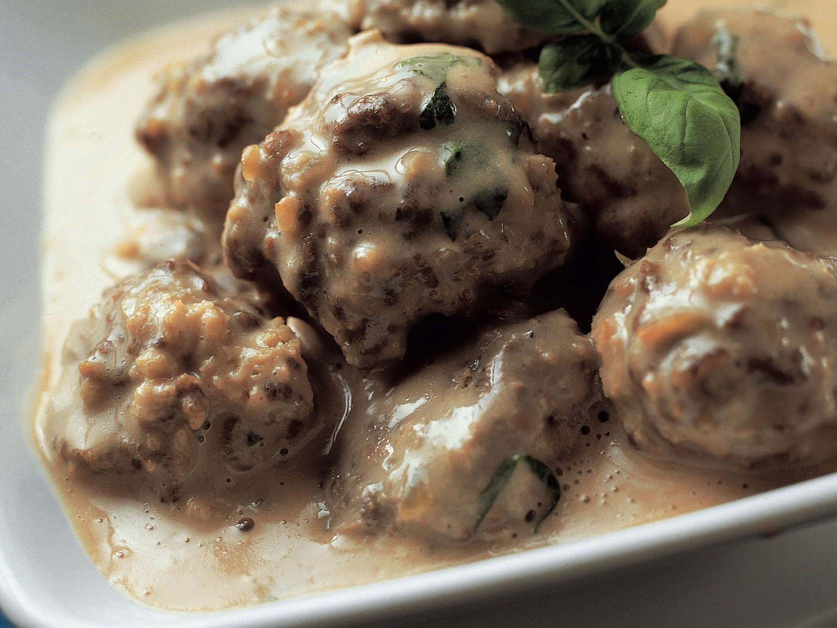 Sinappi-yrttikastike