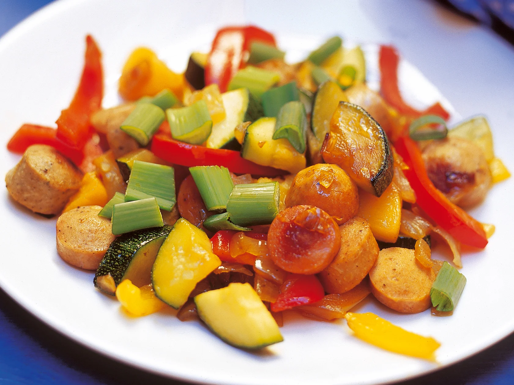 Makkaroita muurikassa