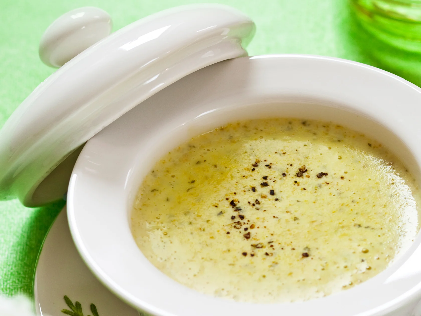 Kermainen parsakeitto