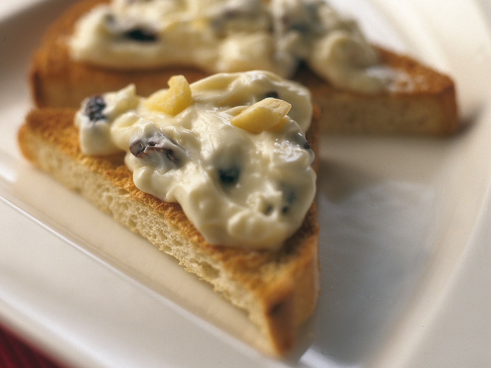 Hunajaiset hedelmäkolmiot