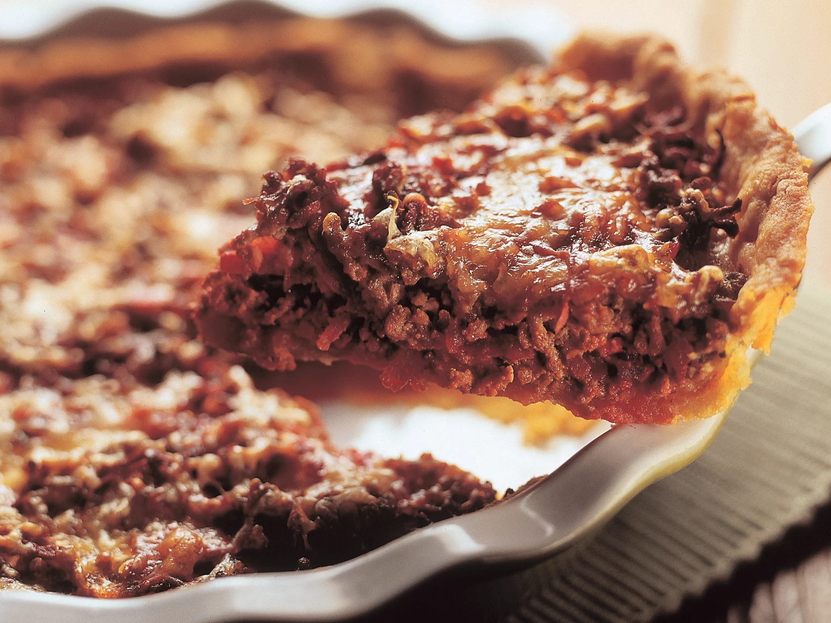 Mehevä jauheliha-punajuuripiiras