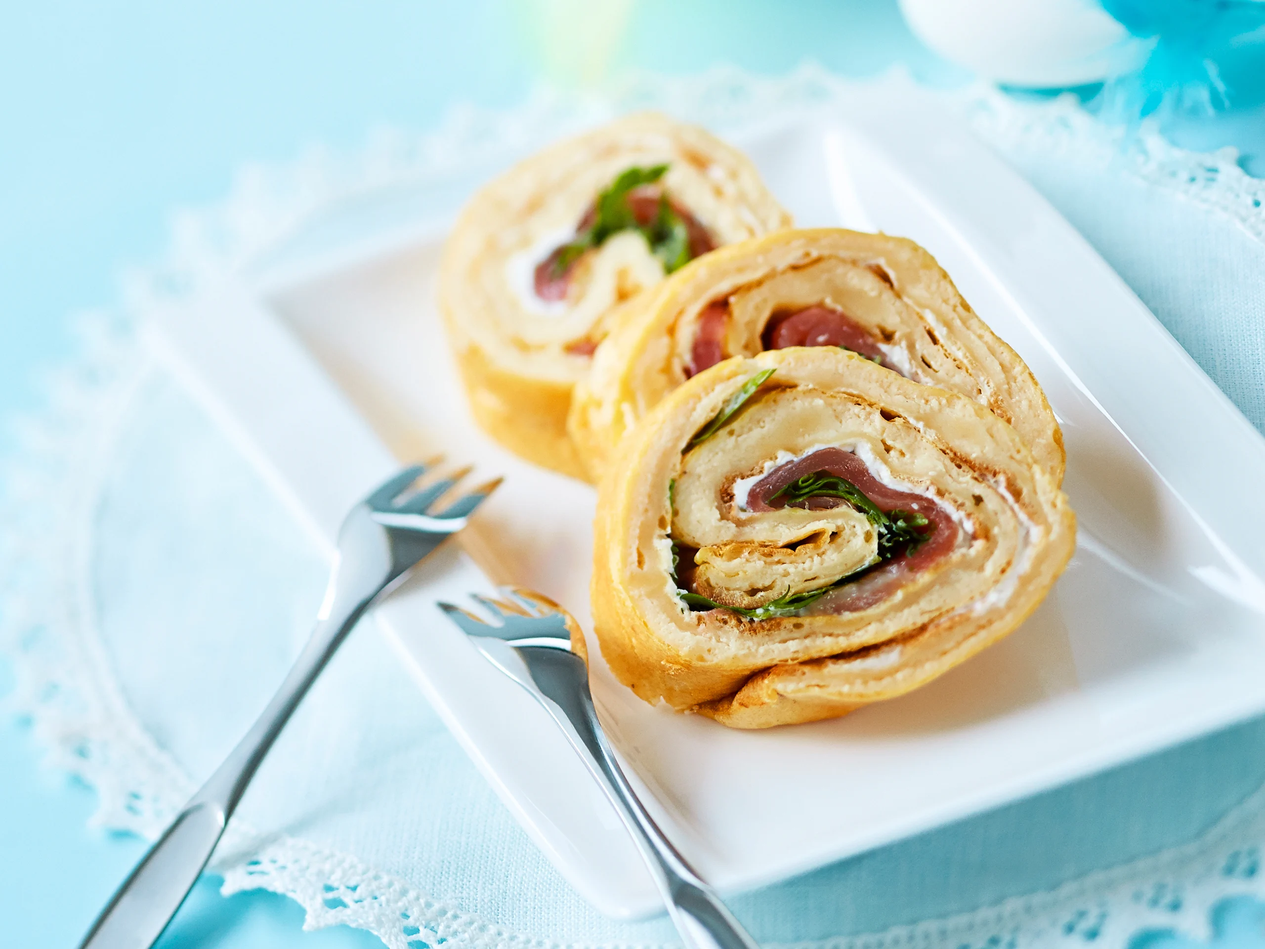 Kylmäsavulohimunakasrulla