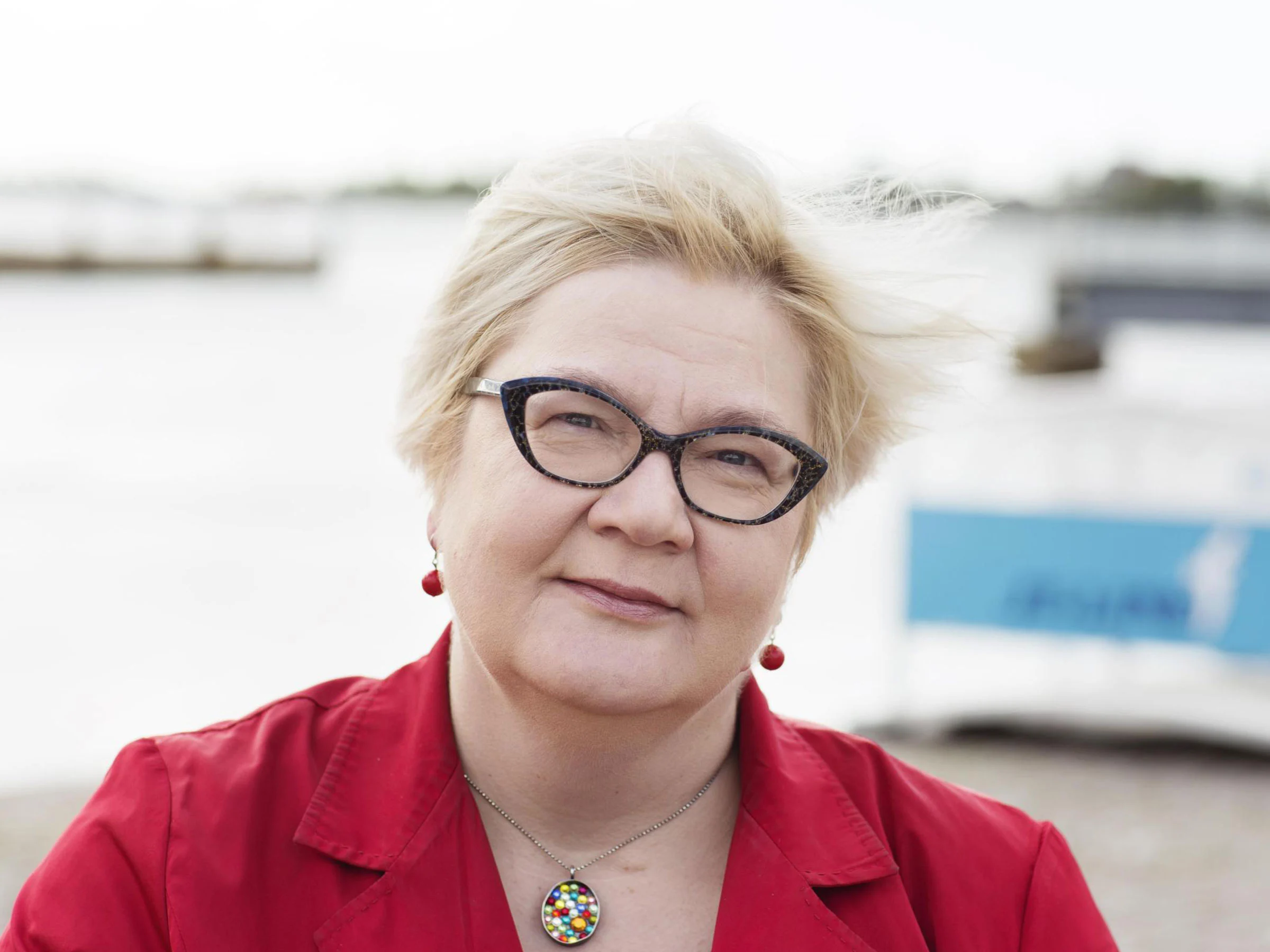 Professori Johanna Mäkelä: Suomalaiset kaipaavat syömiseen iloa ja nautintoa