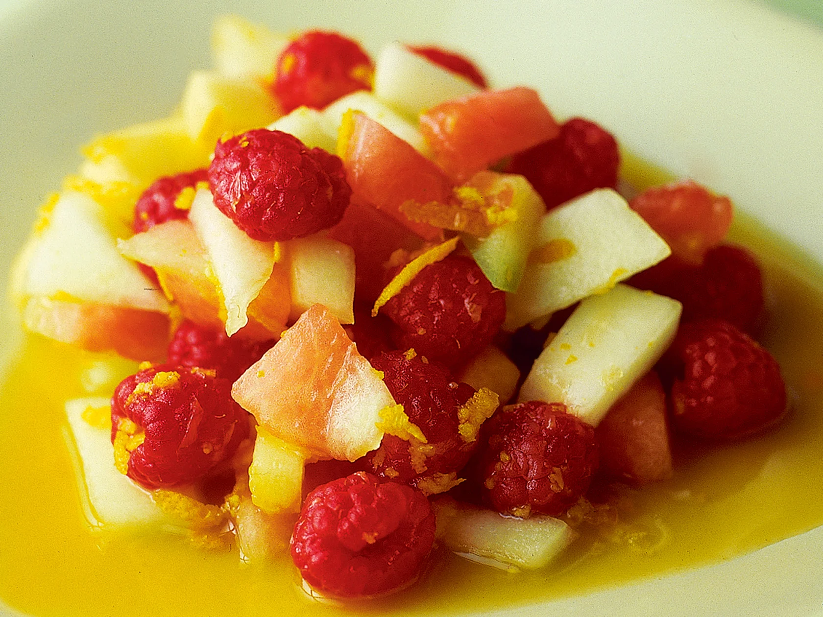 Meloni-vadelmasalaatti