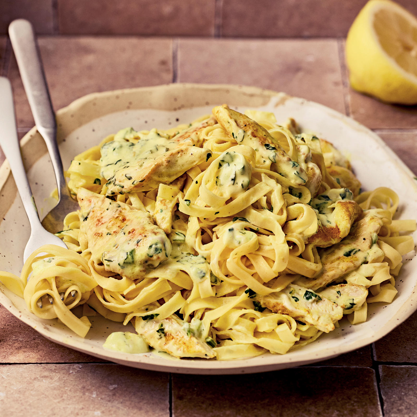 Sitruunainen broileripasta eli pollo limonello