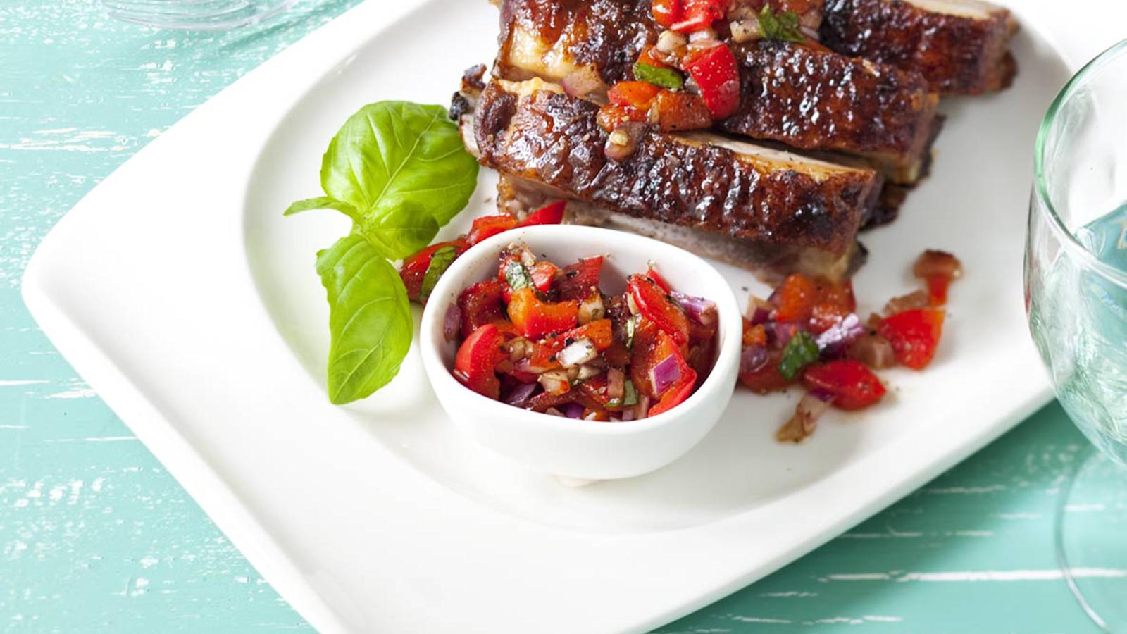 Paahdettu paprikasalsa