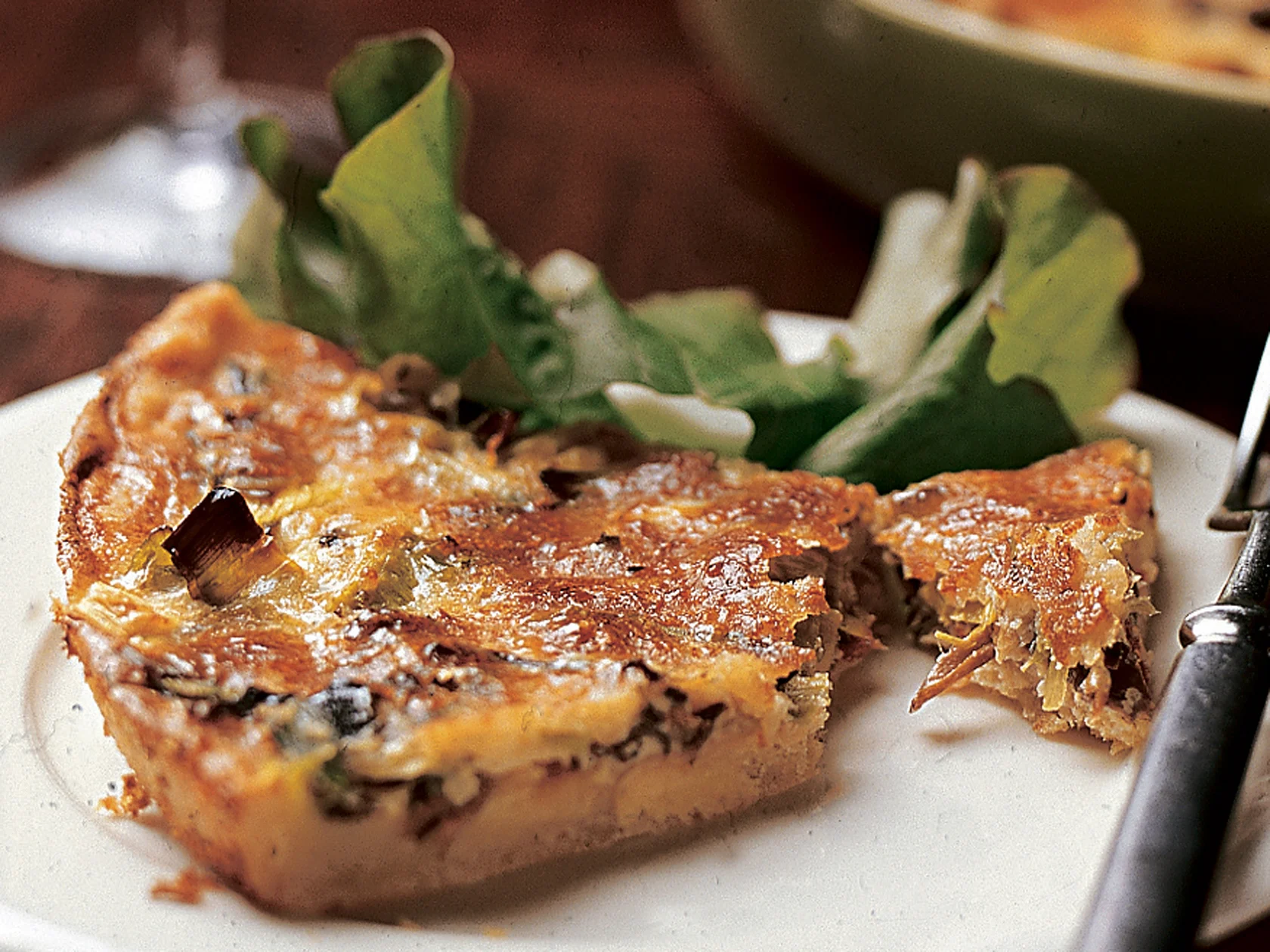 Juustoinen sienipiiras