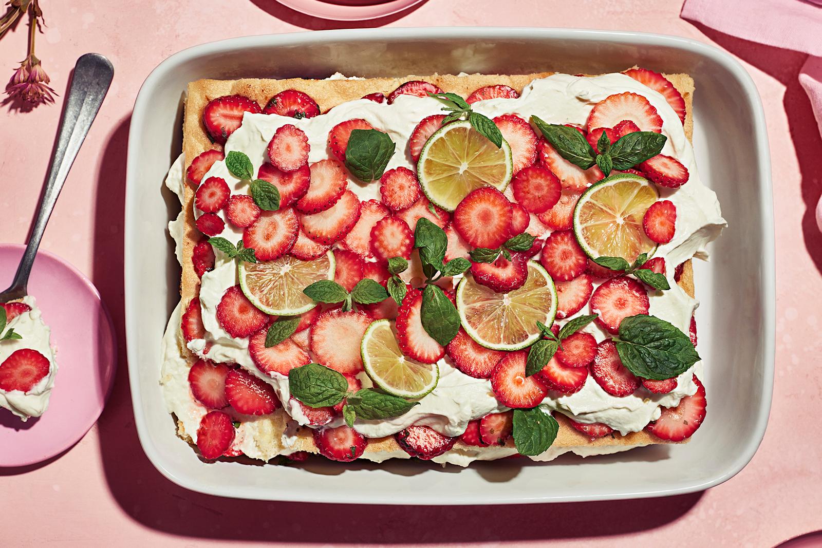 Mansikka-mojitokakku