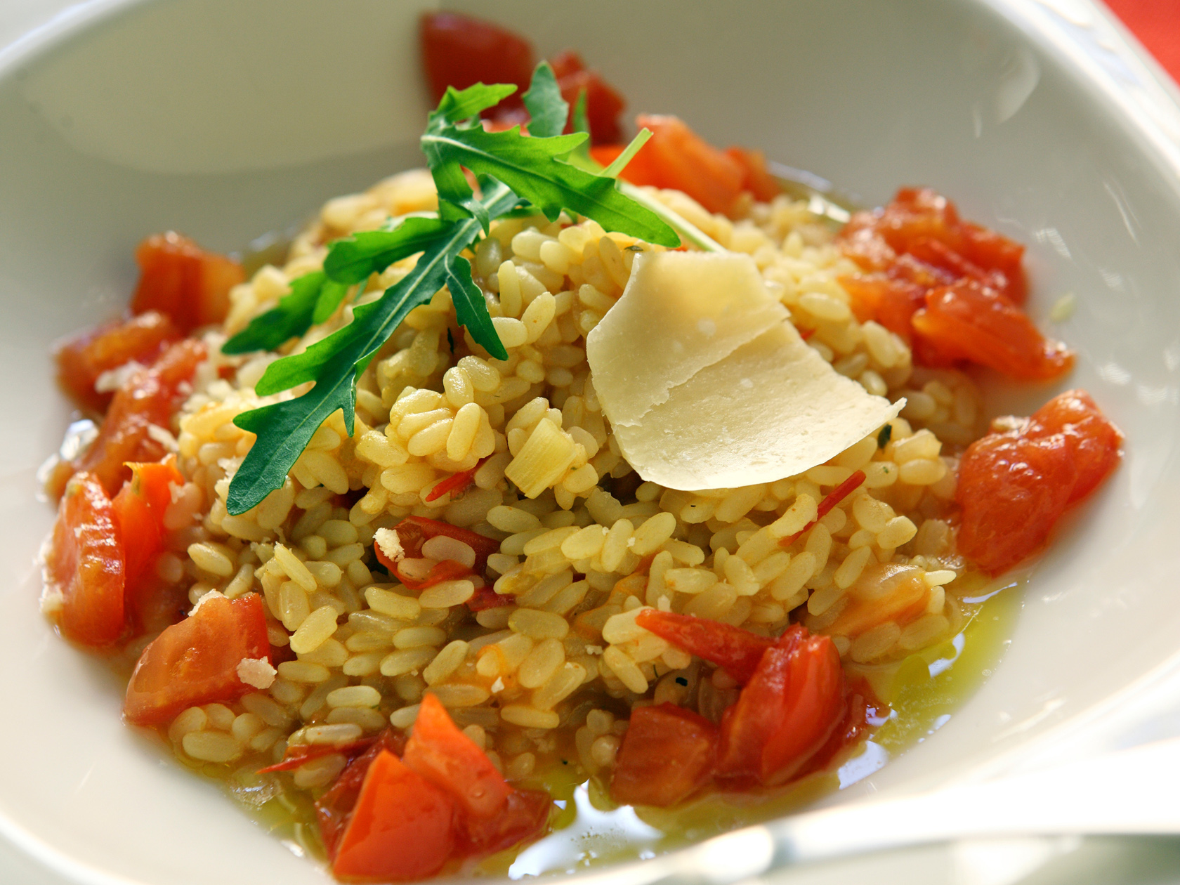 Cajun-maustettu tomaattirisotto