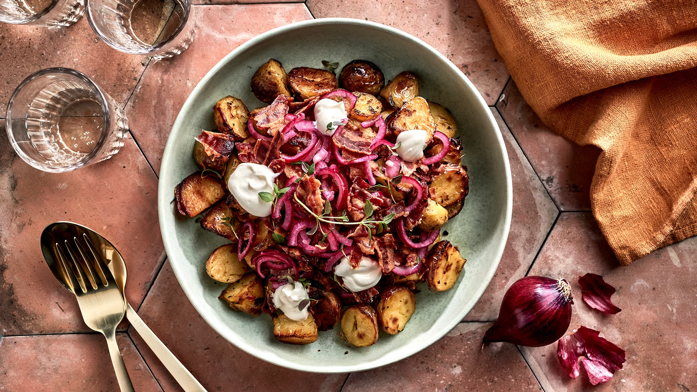 Paahdettu pekoni-perunasalaatti