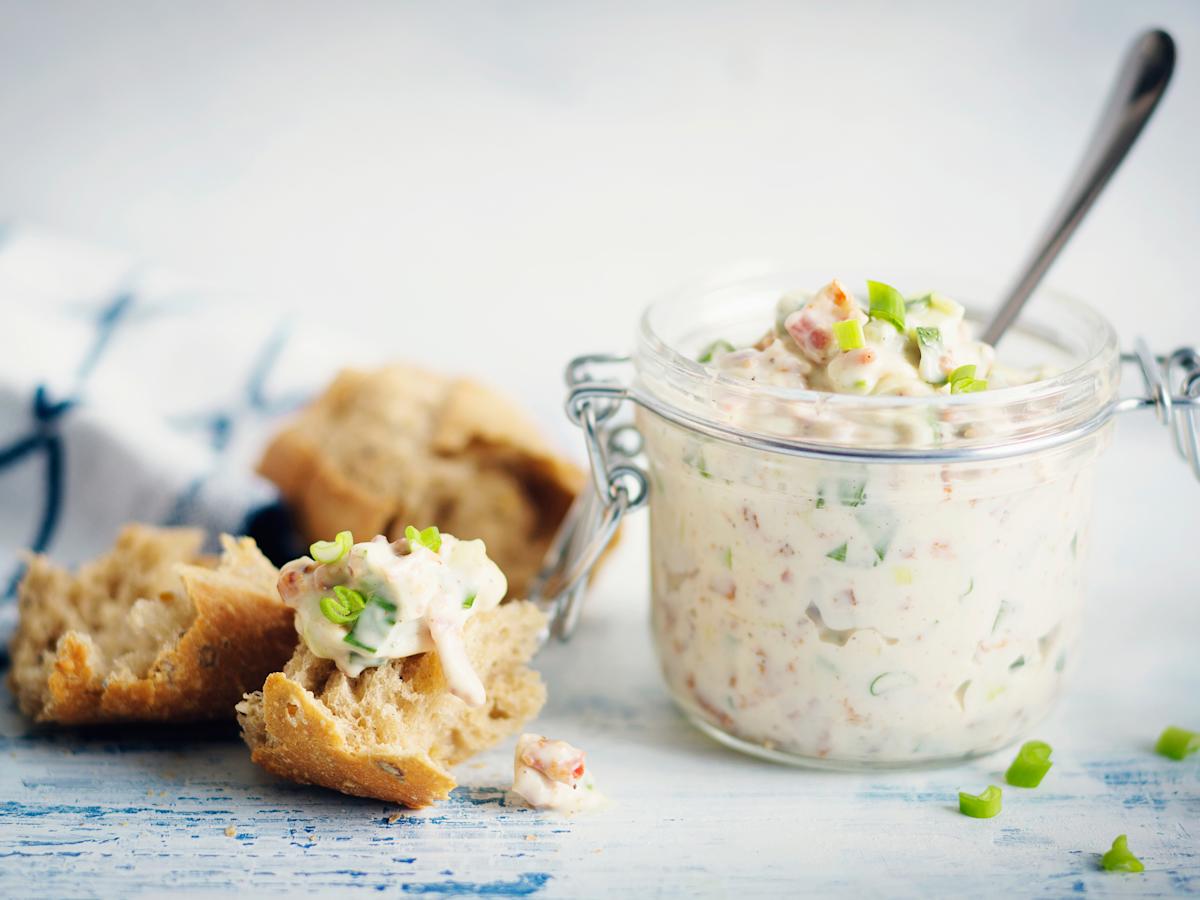 Pekoni-kevätsipulimajoneesi