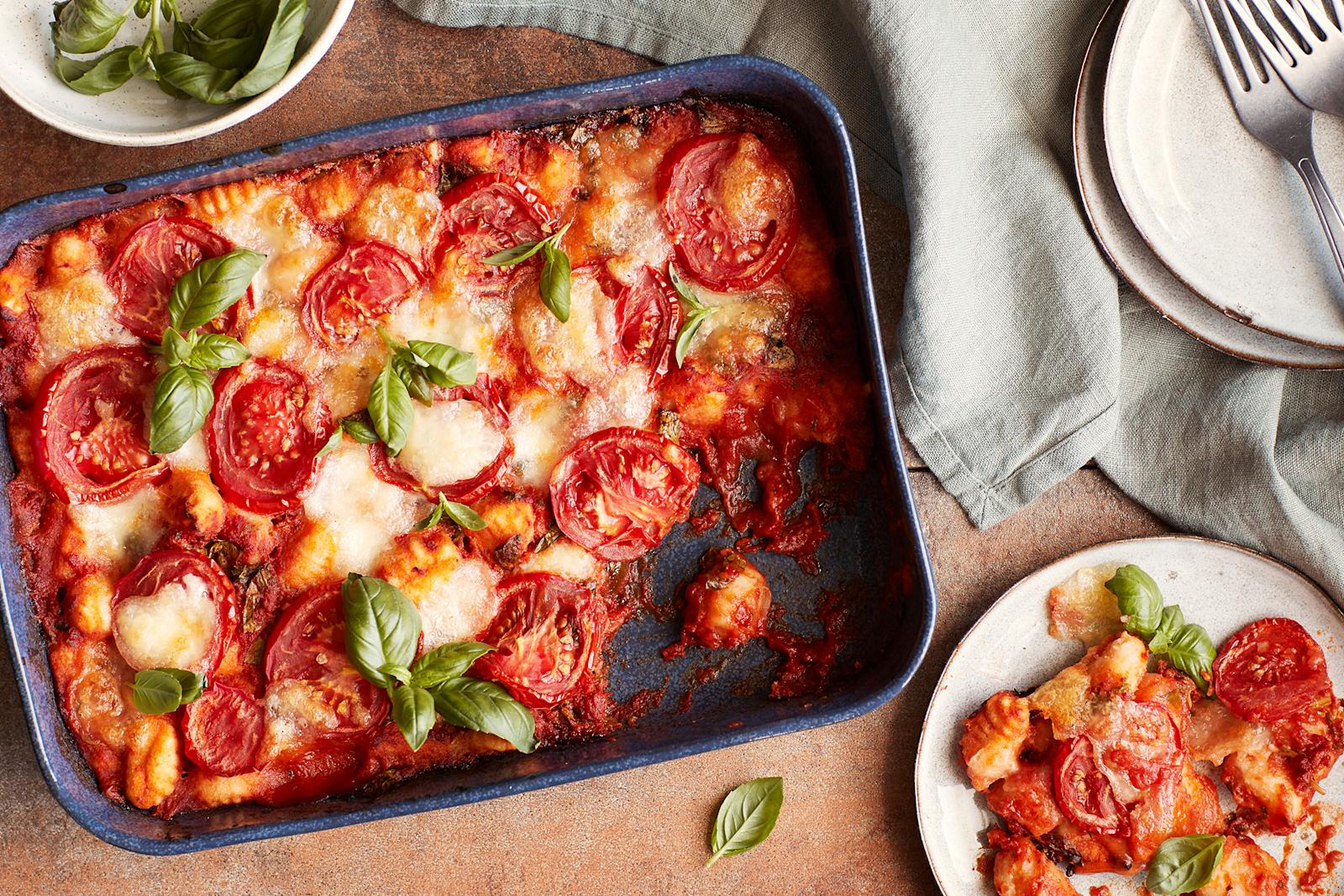 Helppo tomaattinen gnocchivuoka