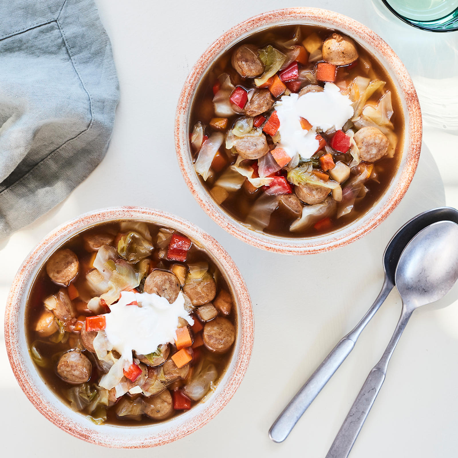 makkara-kaalikeitto, bratwurst-kaalikeitto, braatwursti-kaalikeitto