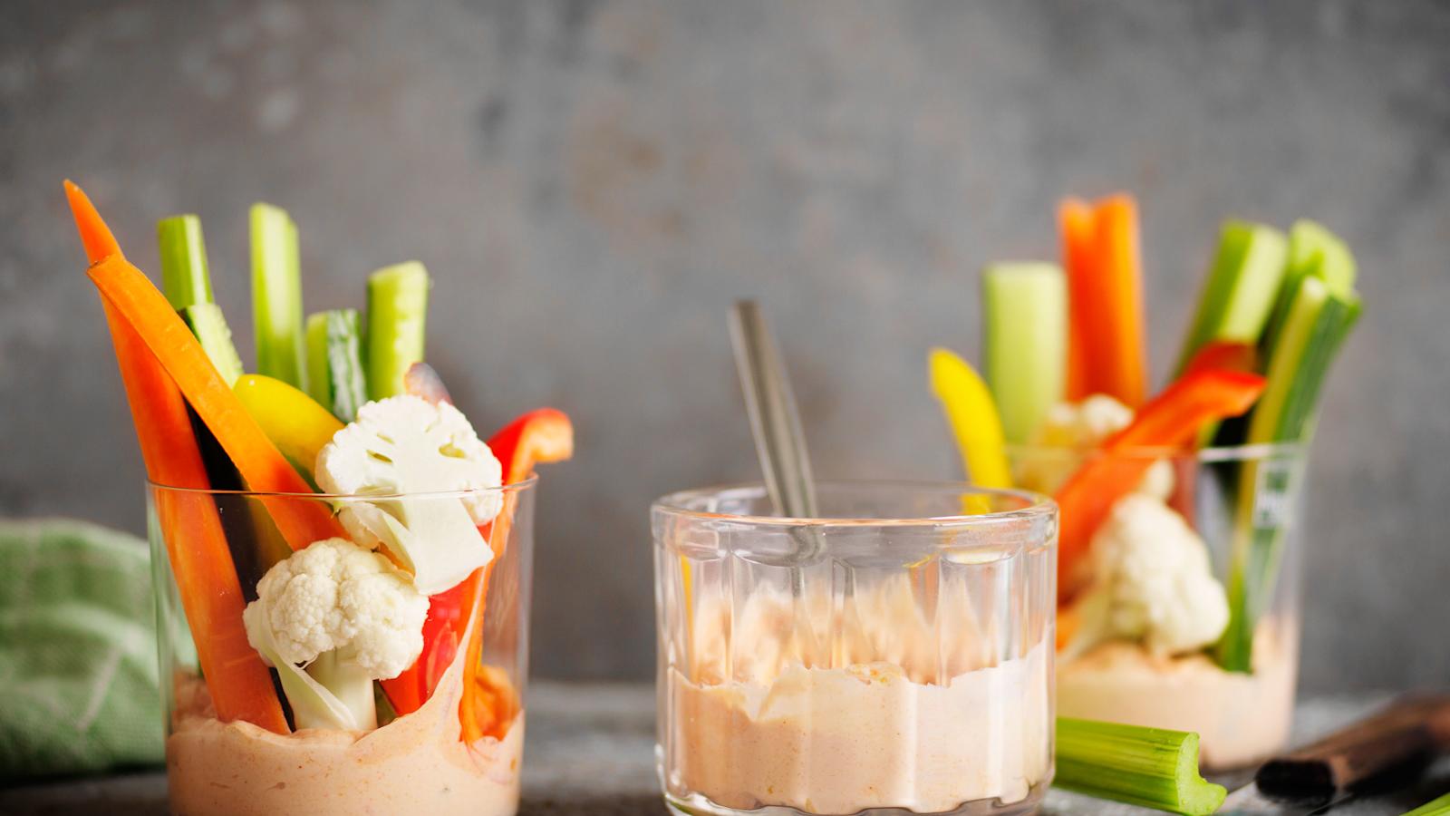 Värikkäät dippikipot