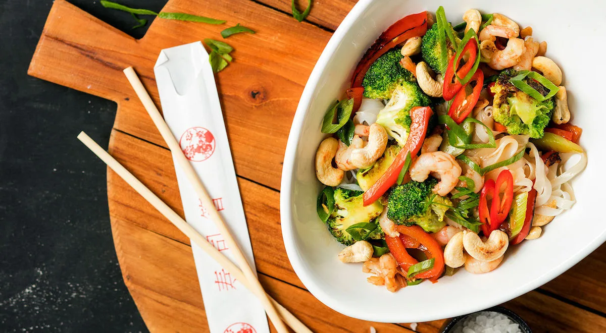 Pähkinä-katkarapuwok