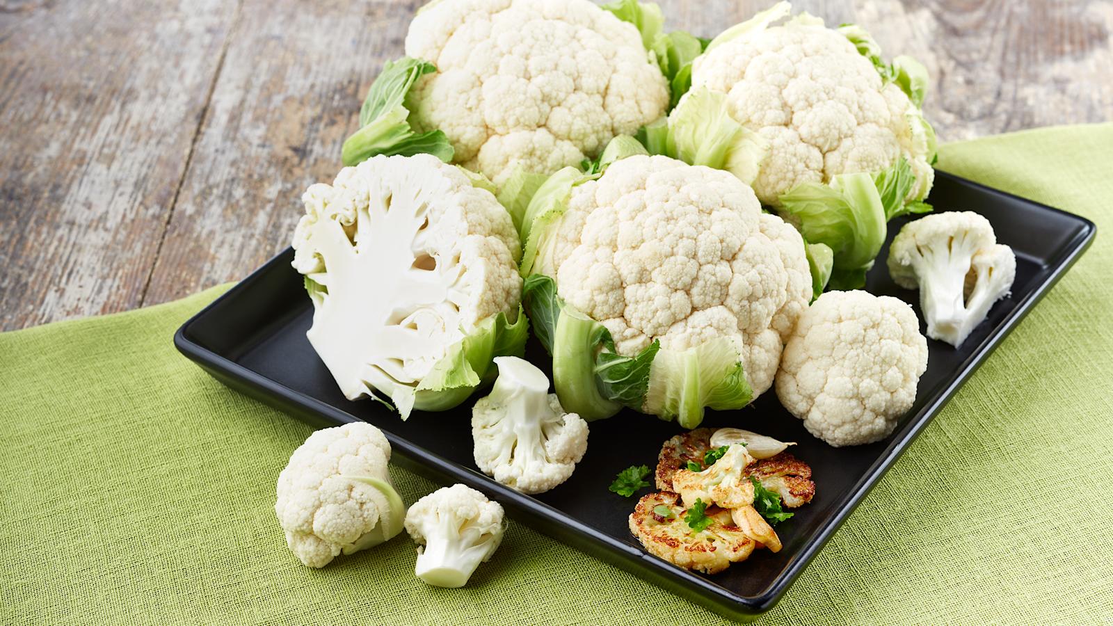 Runsaasti C-vitamiinia, kalsiumia, proteiinia ja kuitua sisältävä kukkakaali on mainio kasvis ruoanlaittoon