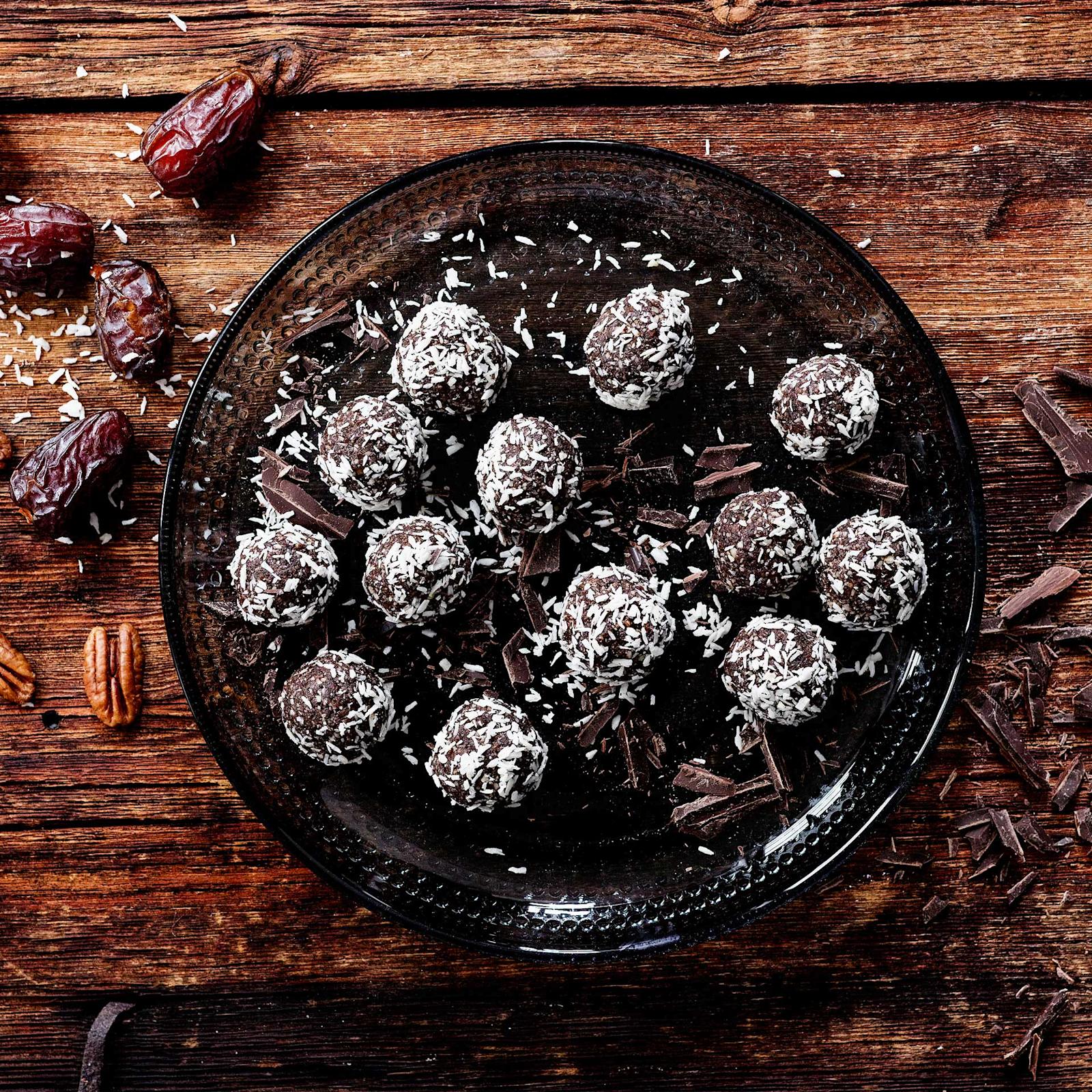 Taateli-suklaapallot