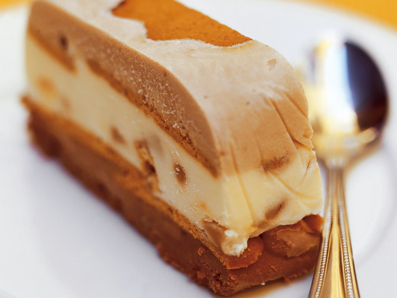 Jäädytetty mokka-toffeekakku