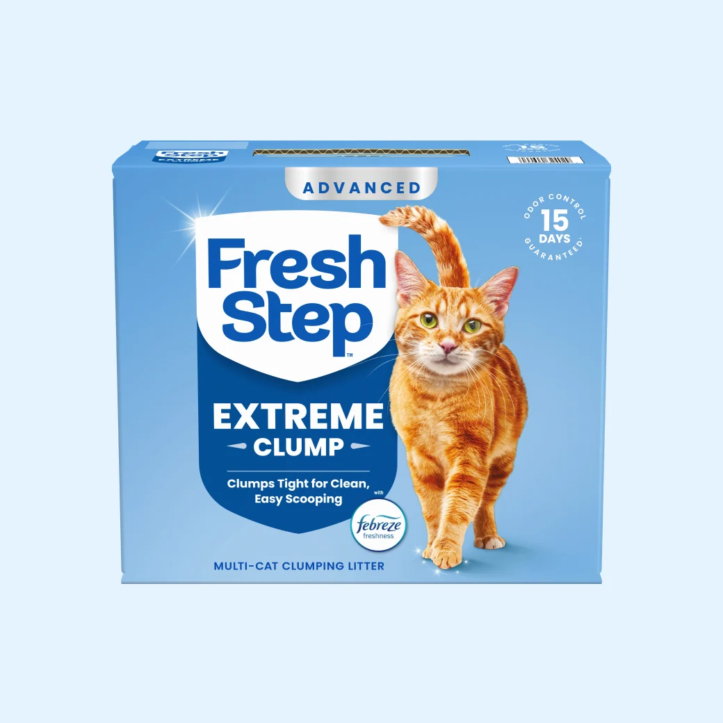 A box of Fresh Step Extreme Clump Advanced cat litter on a blue background