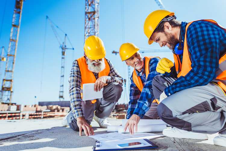 Personeel in de bouw; vast in dienst of een flexibele schil?