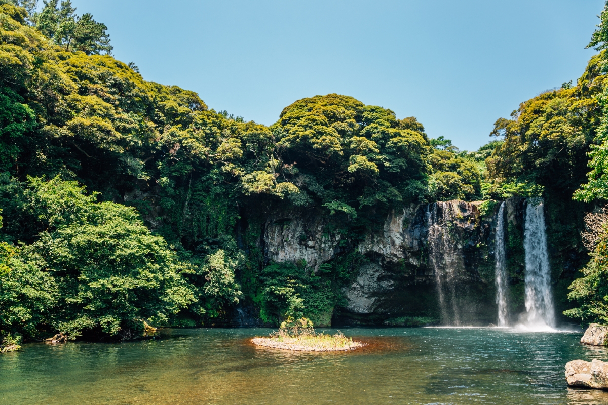Cheonjiyeon Waterfall.