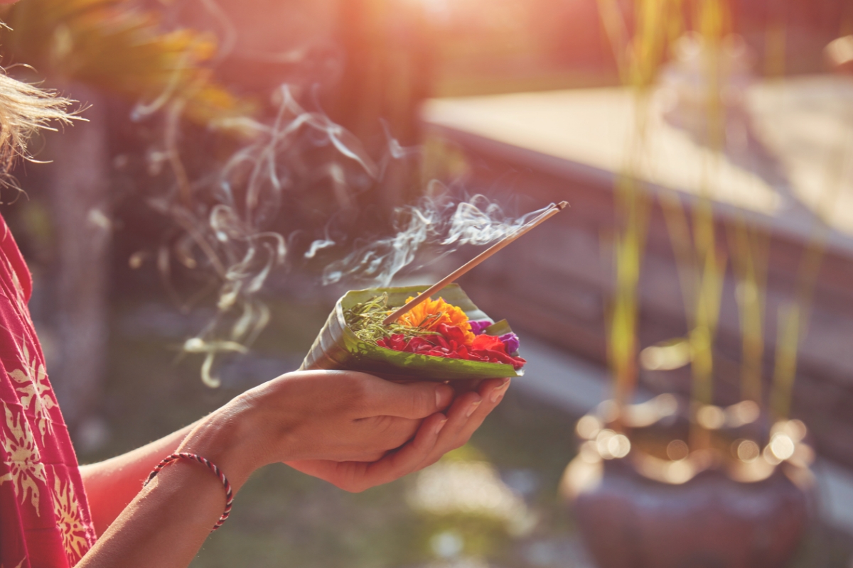 Canang Sari, a Balinese tradition expressing gratitude and a way of maintaining harmony between people, nature, and the spiritual world.