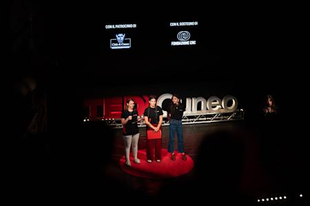 54713097912 263760c8e6 k