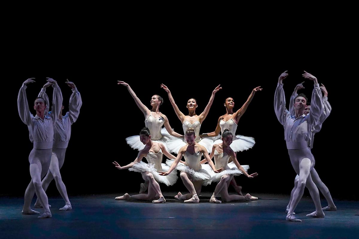 Scene from Étdues by the American Ballet Theatre