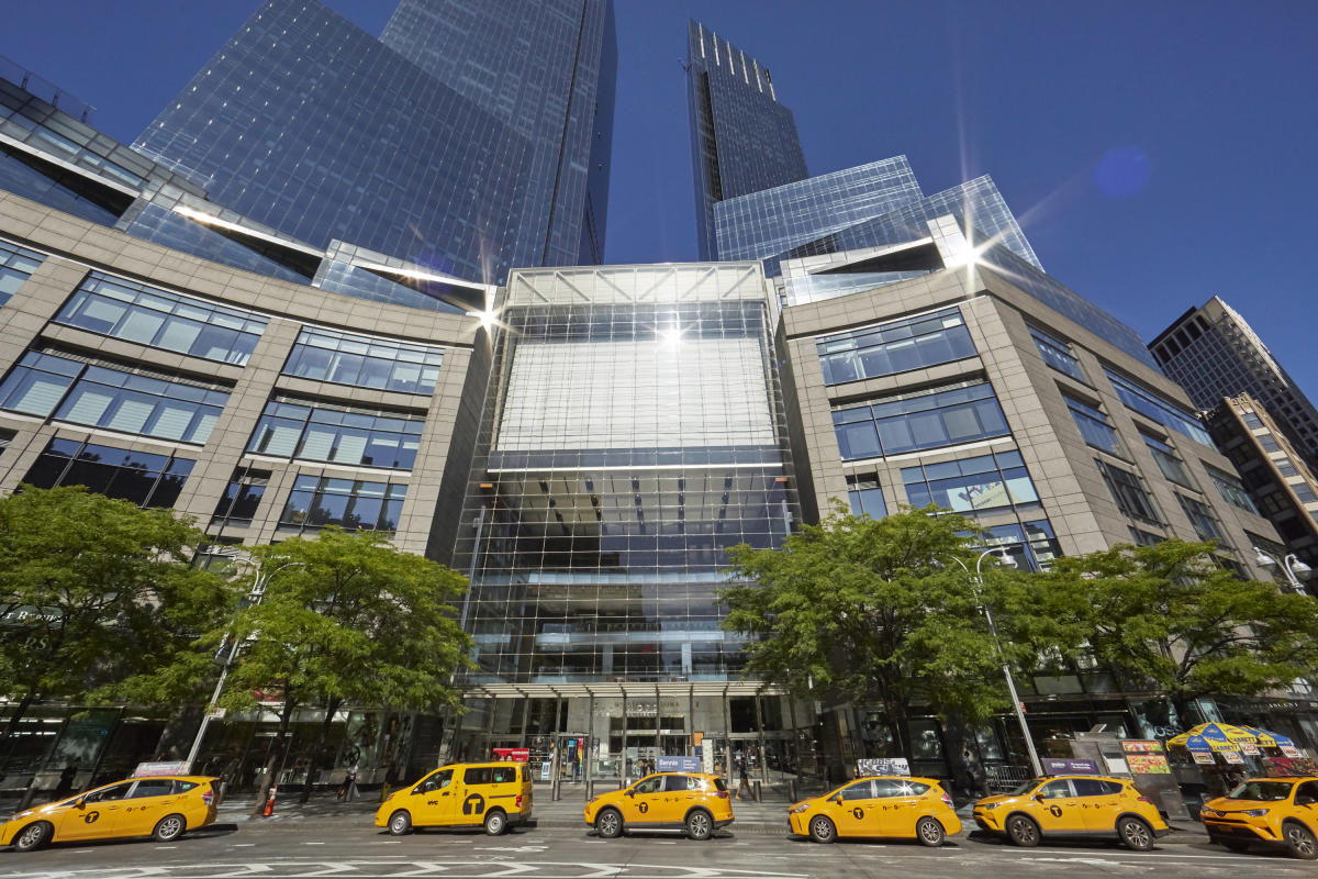 The-Shops-at-Columbus-Circle-Manhattan-NYC-Photo-Courtesy-The-Shops-at-Columbus-Circle-4.jpg