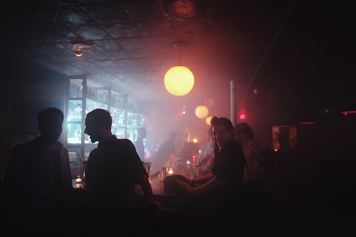 bar