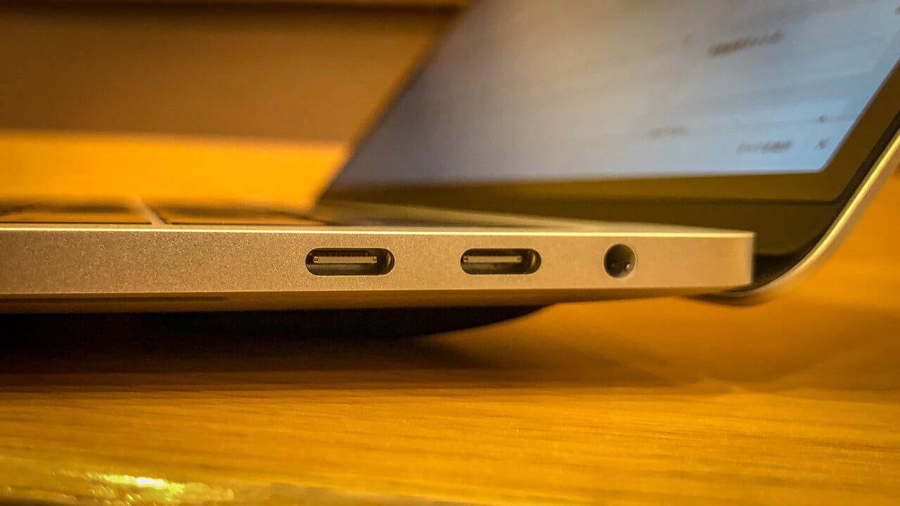 MacBook Pro 13 inch 2018 の薄さとUSB Typpe-C
