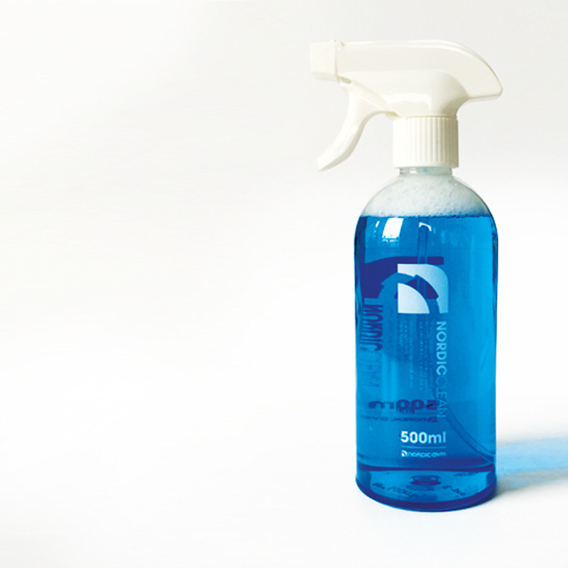 nordic_clean.jpg – Mild tvållösning speciellt framtagen för dynrengöring. – Nordic Gym
