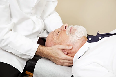 Chiropractors that accepts Medicare 400x267.png