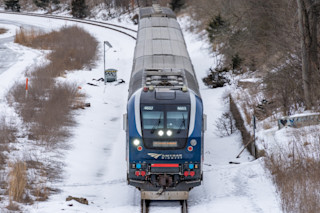 Amtrak Train on its way to Chicago by Justin Hu