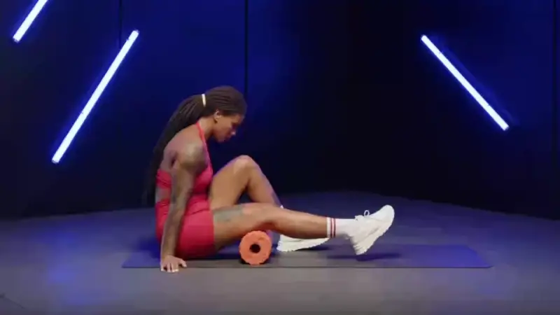 hamstring stretch roll massage