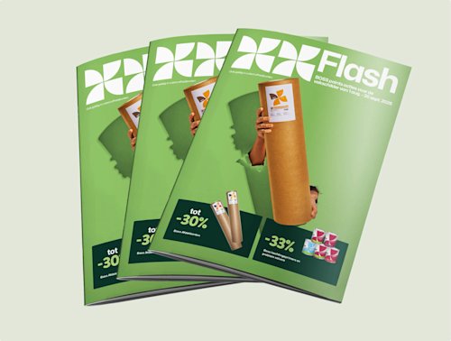 Drie nummers van een tijdschrift getiteld "BOSSFlash" met een afbeelding op de cover van twee handen die een papieren muur doorbreken, elk met een tube lijm in de hand. De cover adverteert met kortingen van 33% en 25% op zelfklevende producten.